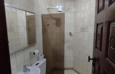 Seu Apto Praia da Costa 6 com Cama Casal e Opcional Pequena Cama Solteiro Simples Barato Local Excelente Ar Cond TV Microondas Todo seu Centro - Foto 16