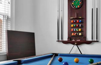 Hot tub- 80's Arcade- Pool table- Historic Downtown- 7 car parking - Foto 12