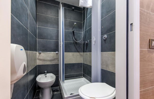 Alessandro a San Pietro Best Bed - Photo 36