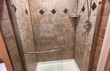 A huge Sprawling House on a large lot -15 minutes to St Louis - Foto 7