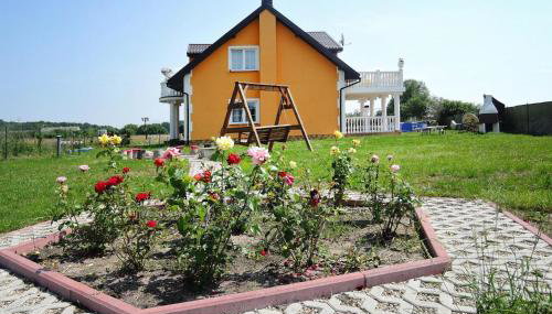 Holiday Home for 10 Person in Nowe Warpno - Foto 4