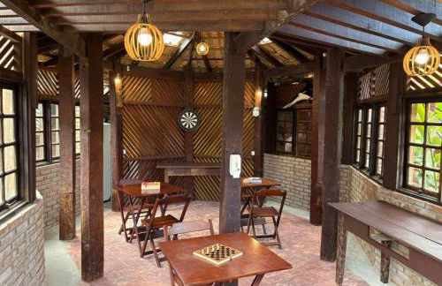 Lua Chalés 14 chalés equipados com churrasqueira individua , piscina e hidro incluindo café da manhã servido no quarto , roupa de cama, toalhas de banho e de praia a apenas 600 metros da praia de Maresias - Foto 42