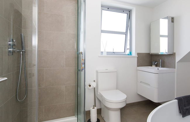 Delightful Seaside Hideaway 5 Mins to Beach - Photo 28