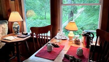 Charming Vacation Rental in a Barn on a Horse Farm near Afton Mountain in Virginia - Foto 2