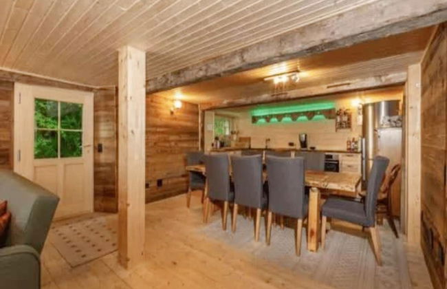 Chalet in Gstaad Near Ski Slopes - Foto 27