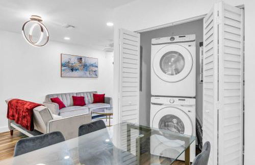 Modern Home with large private yard - Next to downtown & beach & airport - Pet friendly - Foto 20