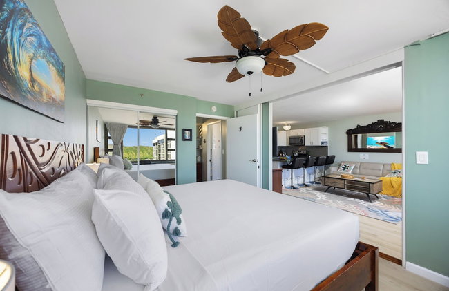 Diamond Head and Ocean views with King Bed and Parking - Photo 69