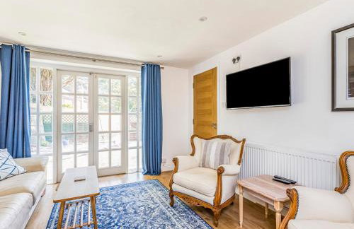 Charming Cottage with Garden - Pass the Keys - Foto 3