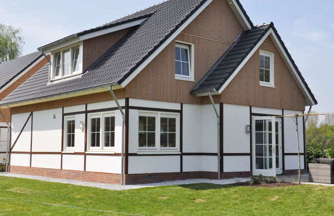 5 bedroom House in Susteren with swimming pool and terrace - Photo 1