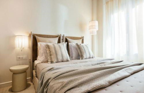 Salty Angel Sea Front Villa - Photo 39