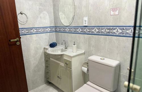 Casarão com quintal na quadra da praia | ROCM1217 - Foto 50
