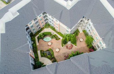 Gorgeous Furnished Apartments near Texas Medical Center & NRG Stadium - Photo 11