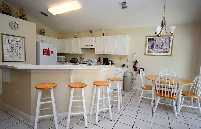 4630 4 Bedroom Private Pool Home, Cumbrian Lakes - Foto 12