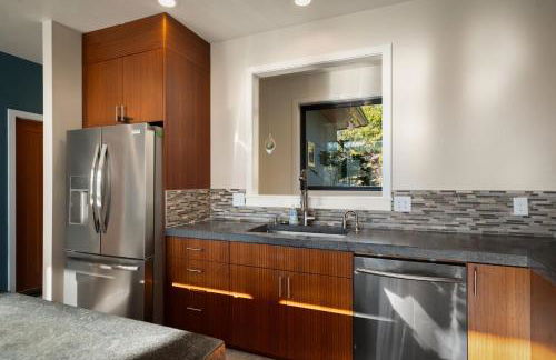 Bellingham Basecamp - Photo 19