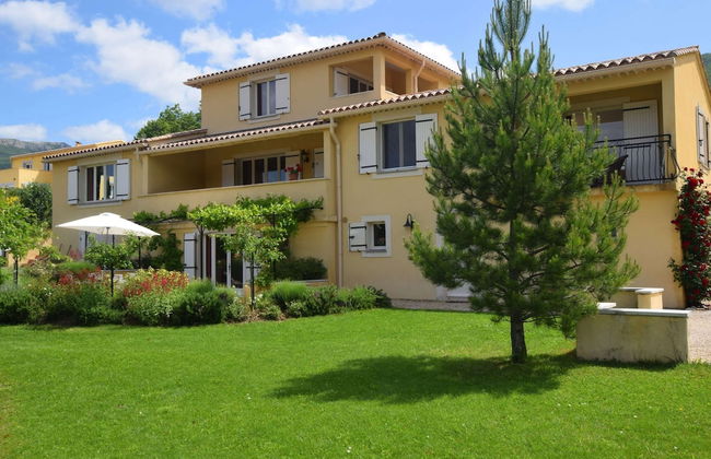 Apartment in Montbrun-les-bains Near Forest - Foto 73