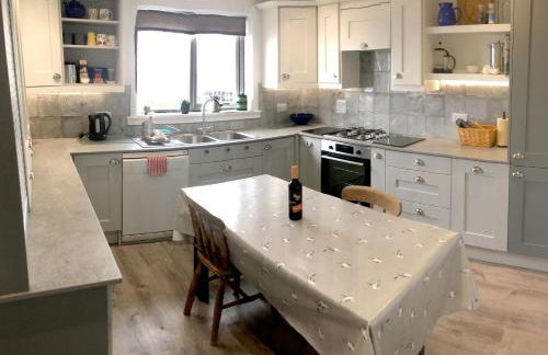 Bright comfy home, sea views and big skies - Foto 3