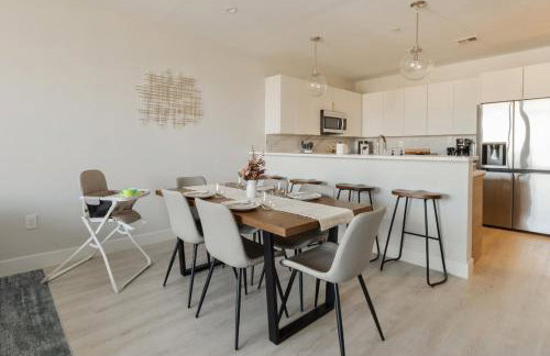 Sleek Loft 15 Min from NYC with Manhattan View - Foto 41