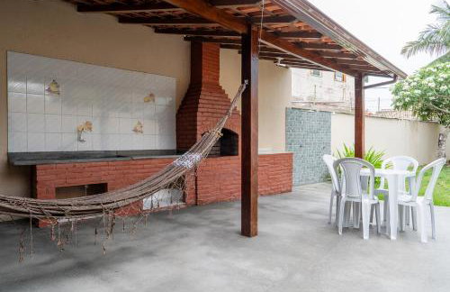 Casa Pet Friendly c Churrasqueira a 120m da Praia - Foto 4