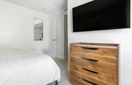 Landing Spectacular 1BD Gym Pool - Photo 47