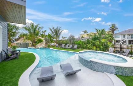 Maritime Manor - Foto 27