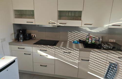 Siegen - Geisweid Work and stay Neu Modernisiert 3 Schlafzimmer Badezimmer Wohnzimmer Balkon - Foto 16