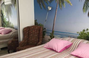 Extraordinary Seafront Apartment - Photo 16