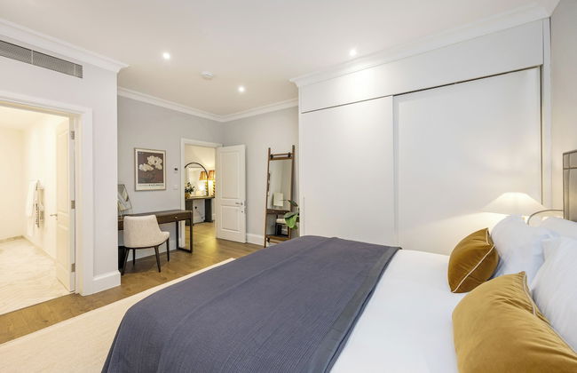 Buckingham & Lloyds Knightsbridge - Foto 18