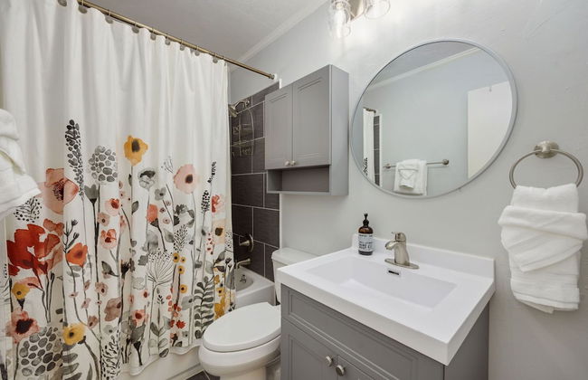 Cozy Mountain Retreat in Downtown With Hot Tub and Bikes - Foto 17