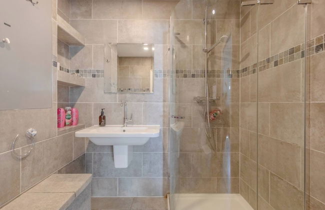 Beautiful & Modern 3BD House- Kennington! - Foto 24