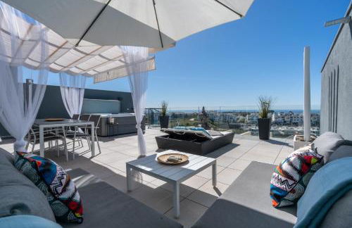 Oasis 325 New Luxury Penthouse with amazing sea view and private jacuzzi - Photo 13