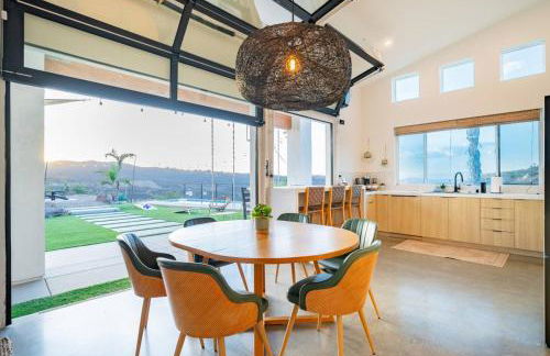 Vista Oasis with Spa, Pool, & Views - Foto 40