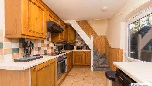 Rocester Rest close to Alton Towers & JCB, Netflix - Foto 2