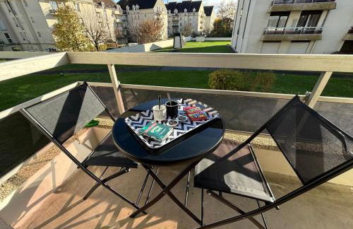 Studio Wi-Fi et balcon, très bien situé - Foto 24