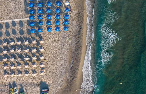 Steris Elegant Beach Hotel - Photo 30