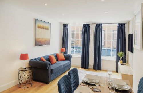 Elegant Windsor Flat - Short Walk to Windsor Castle, River Thames & Train Station - Foto 4
