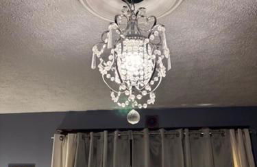 Tree House 6 bedrooms, 2 blocks from everything - Foto 31