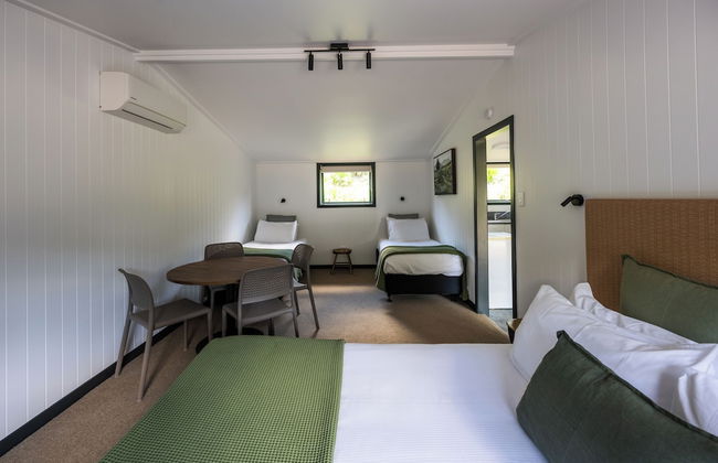 Opal Hot Springs & Holiday Park - Photo 15