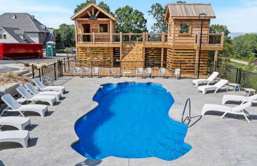 Private Hot Tub, Lake View, 9400 of Free Daily Tickets, Unique Floor Plan! - Foto $