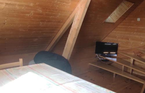 Chalet authentique au cœur de la nature près de Super Besse - FR-1-814-143 - Foto 9