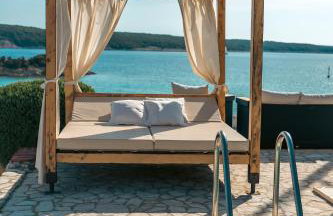 Apartments by the Beach with Pool and Lounge Beds - Miral Apartments - Foto 10