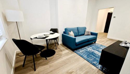 Contemporary 1-Bed Flat by Bury Metro link - Foto 3