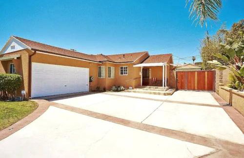 Stylish 4 Bedroom Home Near Venice Beach with Backyard BBQ - Foto 24