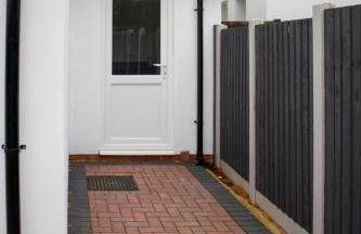 6 BR 3 Bath Spacious Tudor House & Free Parking - Foto 20