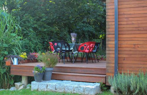 Lawendowo- sauna, jacuzzi, domki w ogrodzie i apartamenty w kamienicy - Photo 60