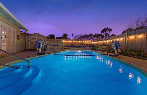 Majestic Lux Home with Heated Pool and Spa! - Foto 13