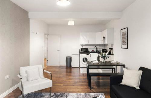 1Bed Gem Central Bletchley Perfect for Contractors - Foto 11