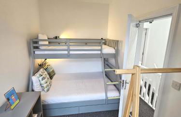 3BR, 6 min to central station, full kitchen - Foto 6