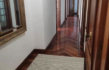 Piso con terraza y zonas verdes - Foto 7