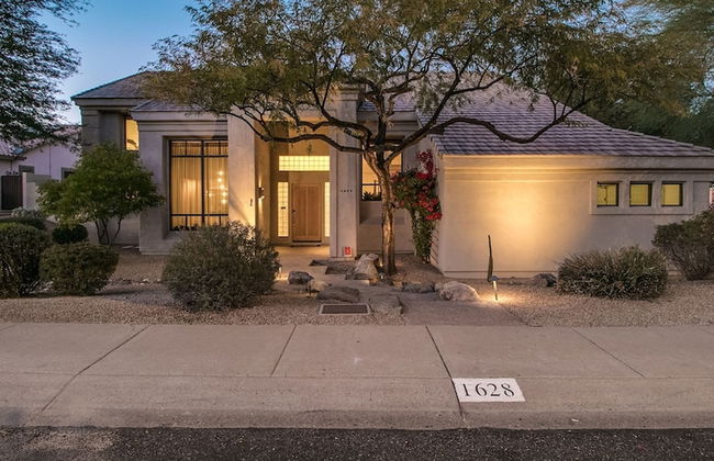 Casa Buenaluxurious Retreat w/2 Masters & Views! - Photo 33