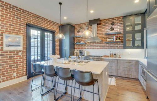 Luxurious Savannah Townhome with River views - Foto 14